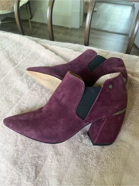 ANTONIO MELANI Burgundy Suede Pointed-Toe Ankle Booties